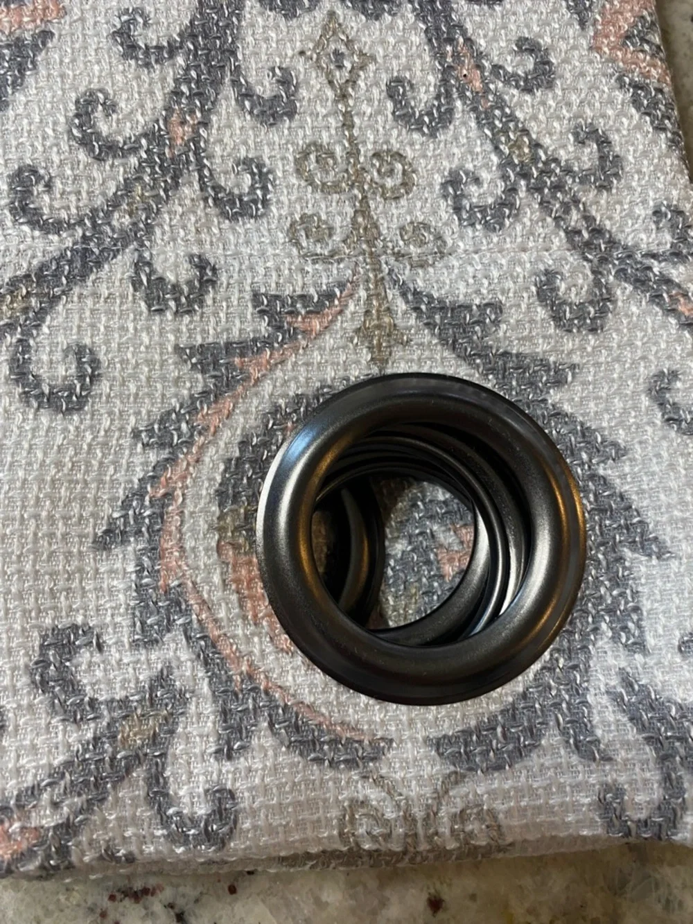 Surfaces Medallion Light-Filtering Decorative Window Panel‎ - Blush/Gray